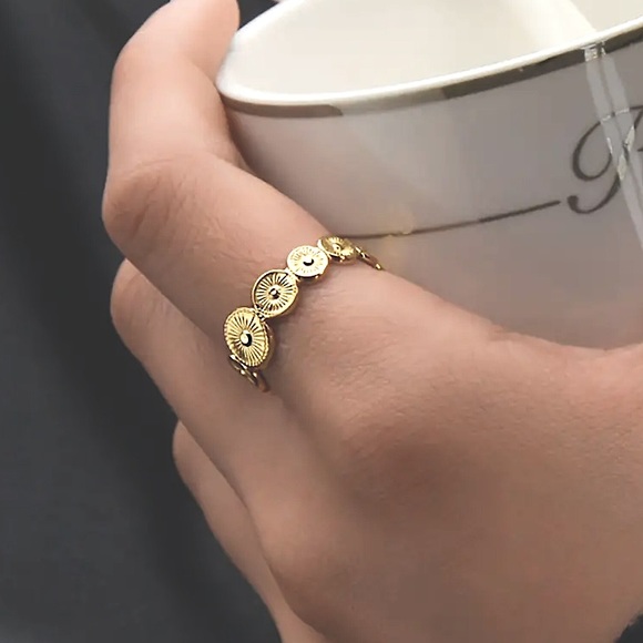 n e w | 14k gold sunny day ring ☀️ - Picture 1 of 4